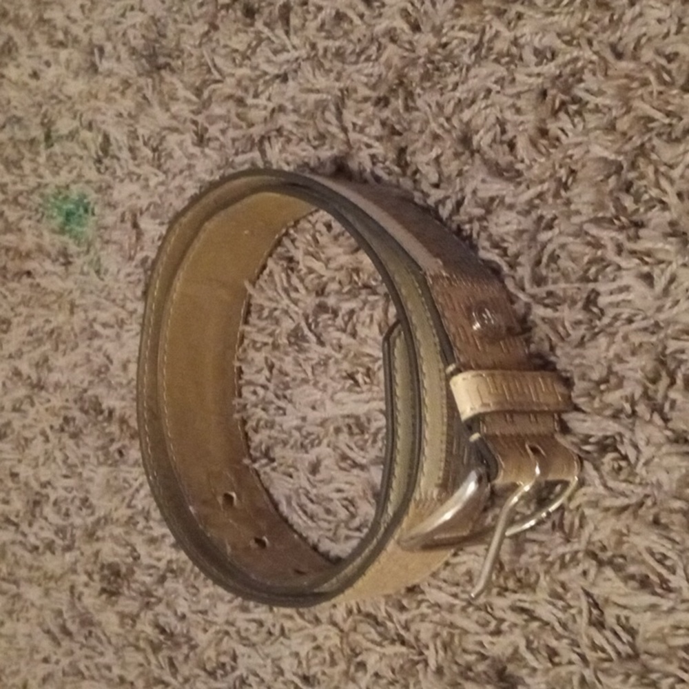 Beige belt